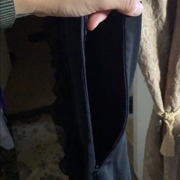 Ruffled front sleeveless dress - Picture 5 of 6